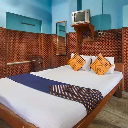 SPOT ON 73931 Hotel Rolls Hub Kota  Exterior foto
