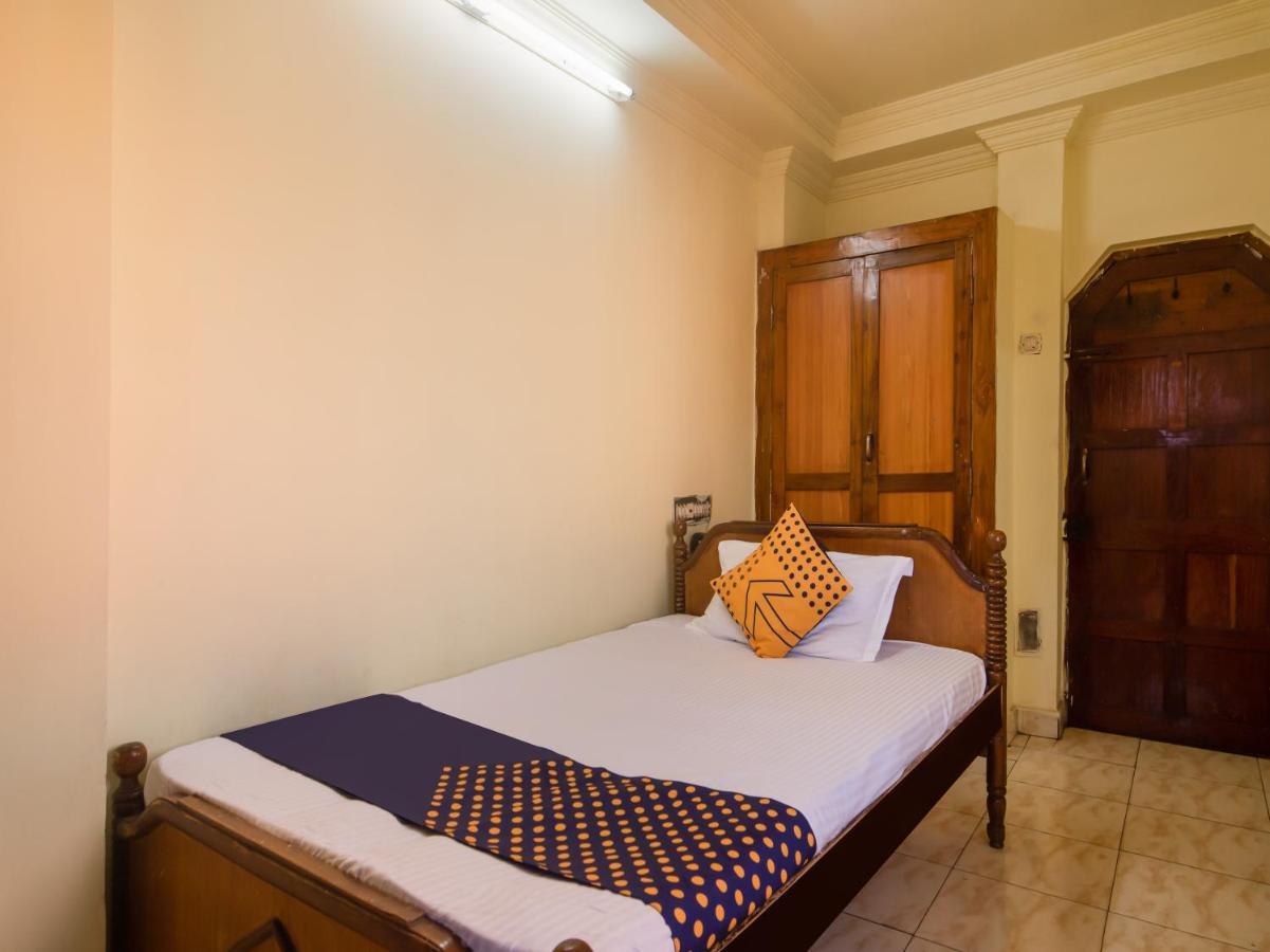 SPOT ON 73931 Hotel Rolls Hub Kota  Exterior foto